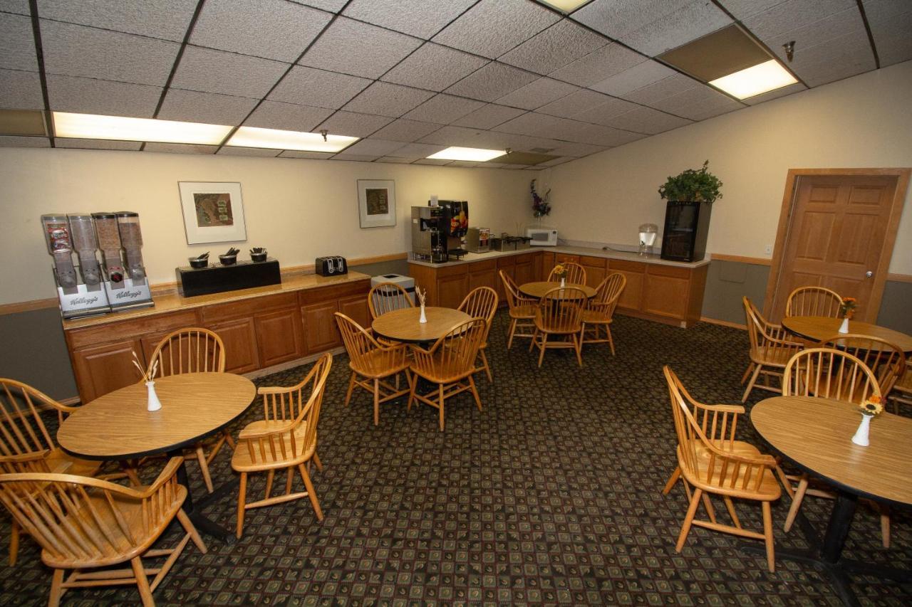 Fairbridge Inn, Suites & Outlaw Conference Center - Kalispell Exterior photo
